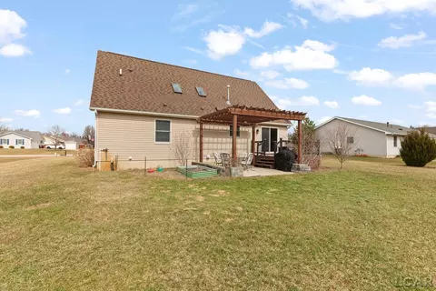Exterior - 3114 Cobblestone, Tecumseh, MI 49286 photo 9 of 12