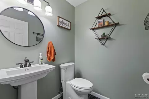 Bath - 3114 Cobblestone, Tecumseh, MI 49286 photo 1 of 4
