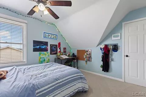 Bedroom - 3114 Cobblestone, Tecumseh, MI 49286 photo 4 of 8