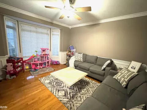 Living - 55209 Nelson, Macomb, MI 48042 photo 4 of 5