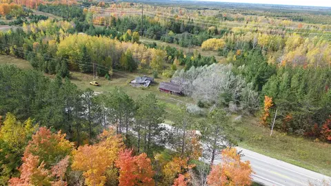 Us 2, Gulliver, MI 49840 photo 15