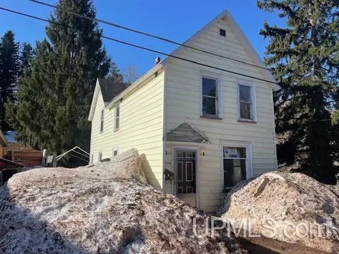 258 Hill, Ishpeming, MI 49849