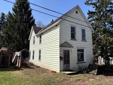 258 Hill, Ishpeming, MI 49849