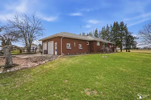 Exterior - 7227 Stadler, Monroe, MI 48162 photo 11 of 14