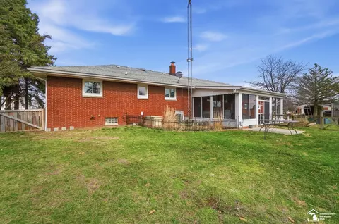 Exterior - 7227 Stadler, Monroe, MI 48162 photo 3 of 14