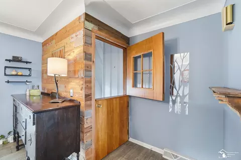 Entry Way - 7227 Stadler, Monroe, MI 48162 photo 2 of 3