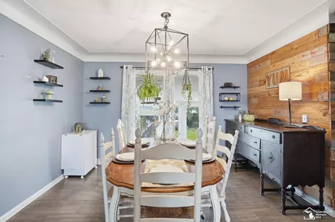 Dining - 7227 Stadler, Monroe, MI 48162 photo 2 of 3