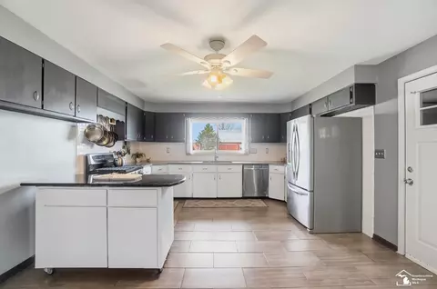 Kitchen - 7227 Stadler, Monroe, MI 48162 photo 1 of 6