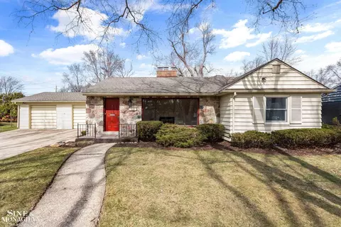 16240 Amherst, Beverly Hills, MI 48025