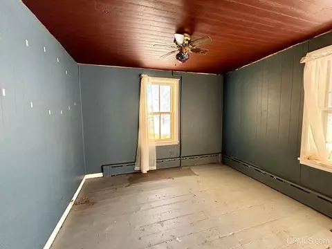 Bedroom - 162 Saginaw, Ishpeming, MI 49849 photo 2 of 7
