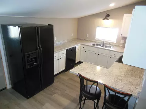 Kitchen - 265 E Oak, Harrison, MI 48625 photo 2 of 3