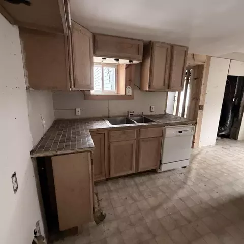 Kitchen - Undisclosed, Harrison, MI 48625 photo 2 of 2