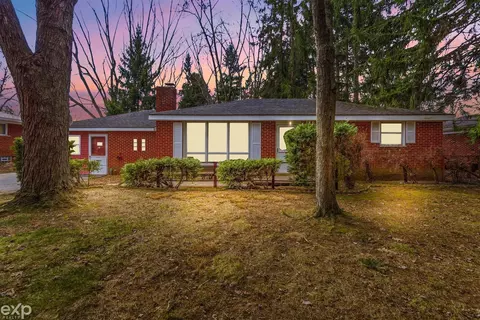 5000 Robert, Shelby Township, MI 48316