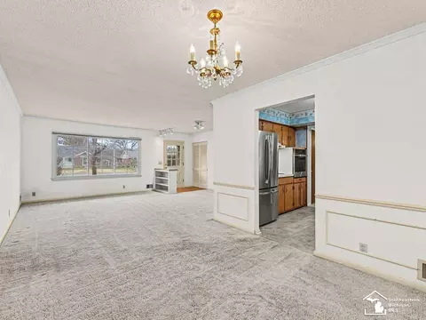 Living - 1593 Longfellow, Temperance, MI 48182 photo 4 of 6