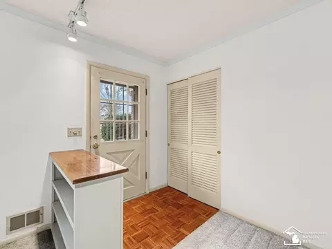 Entry Way - 1593 Longfellow, Temperance, MI 48182 photo 1 of 1
