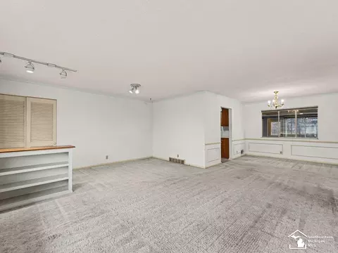 Living - 1593 Longfellow, Temperance, MI 48182 photo 2 of 6