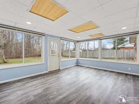 Exterior - 1593 Longfellow, Temperance, MI 48182 photo 5 of 10