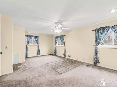 Bedroom - 1593 Longfellow, Temperance, MI 48182 photo 3 of 5