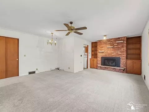Living - 1593 Longfellow, Temperance, MI 48182 photo 5 of 6