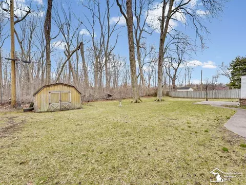 Exterior - 1593 Longfellow, Temperance, MI 48182 photo 8 of 10