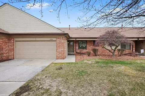 20604 Birch Mdw, Clinton Township, MI 48036
