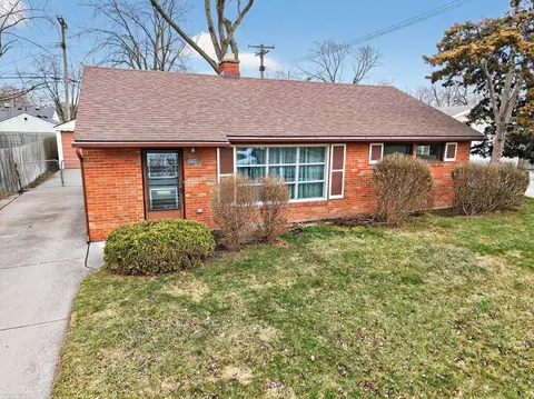 26206 Dale, Roseville, MI 48066