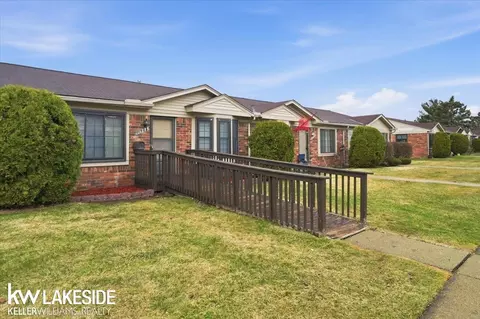 11563 Beaconsfield, Washington, MI 48094