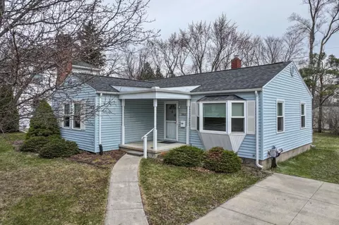 11833 Stuart, Grand Blanc, MI 48439