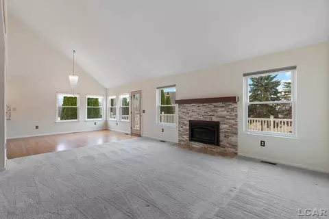 Living - 1505 Wind Dancer, Tecumseh, MI 49286 photo 4 of 10