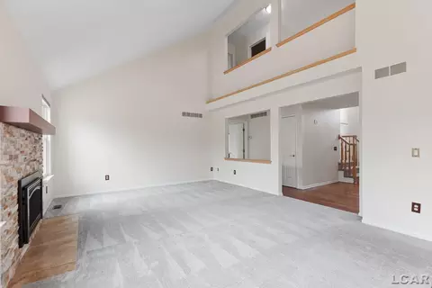 Living - 1505 Wind Dancer, Tecumseh, MI 49286 photo 5 of 10