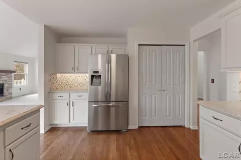 Kitchen - 1505 Wind Dancer, Tecumseh, MI 49286 photo 6 of 6