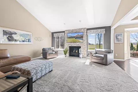 Living - 20470 Gloria, Macomb, MI 48044 photo 1 of 3