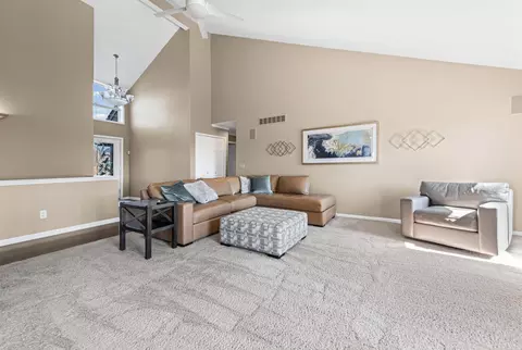Living - 20470 Gloria, Macomb, MI 48044 photo 2 of 3