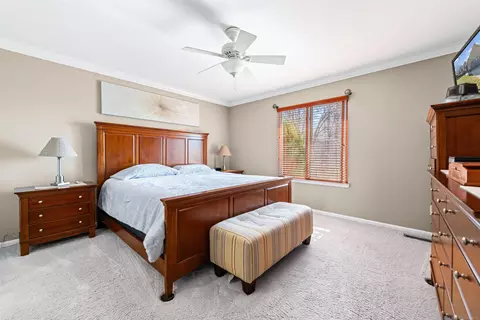 Bedroom - 20470 Gloria, Macomb, MI 48044 photo 2 of 4