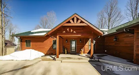 176 Sunset Shrs, Iron River, MI 49935