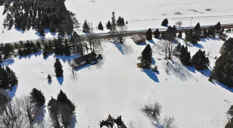 23854 Goldberg, Ewen, MI 49925