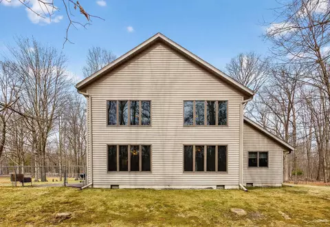 Exterior - 1636 E Siebert, Midland, MI 48642 photo 5 of 11