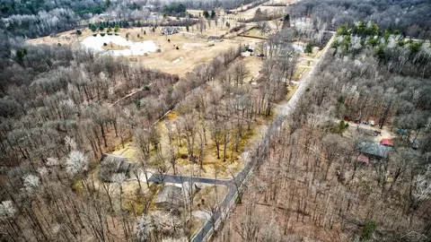 View/Area - 1636 E Siebert, Midland, MI 48642 photo 2 of 6