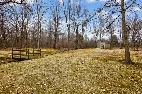 Exterior - 1636 E Siebert, Midland, MI 48642 photo 6 of 11