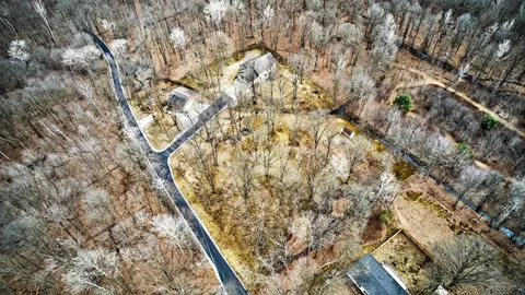 View/Area - 1636 E Siebert, Midland, MI 48642 photo 5 of 6