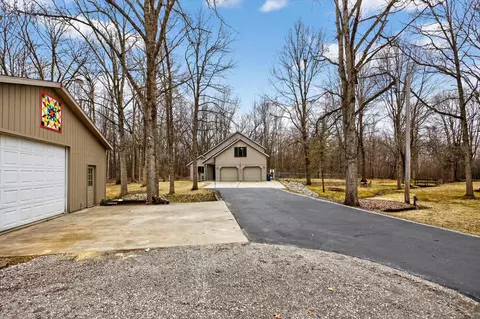 Exterior - 1636 E Siebert, Midland, MI 48642 photo 7 of 11