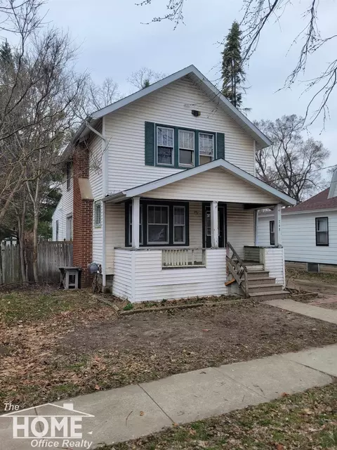 748 Broadway, Owosso, MI 48867