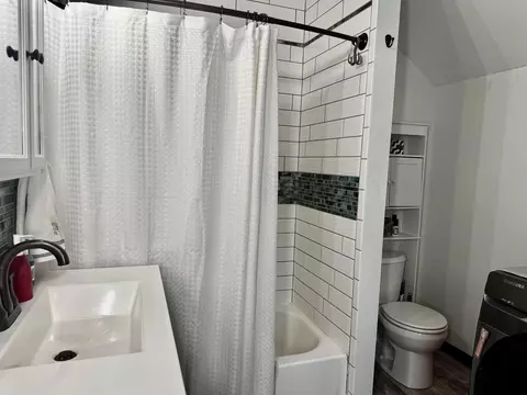 Bath - 5311 Pointview, Harrison, MI 48625 photo 2 of 4