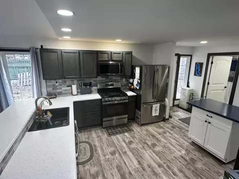 Kitchen - 5311 Pointview, Harrison, MI 48625 photo 4 of 4