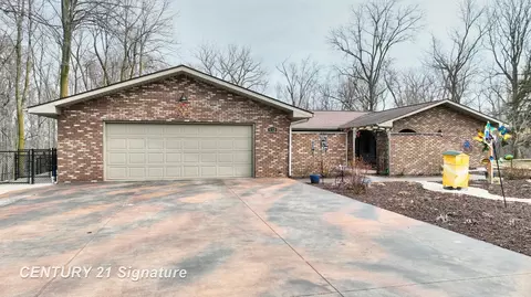 6728 N N Riv, Freeland, MI 48623