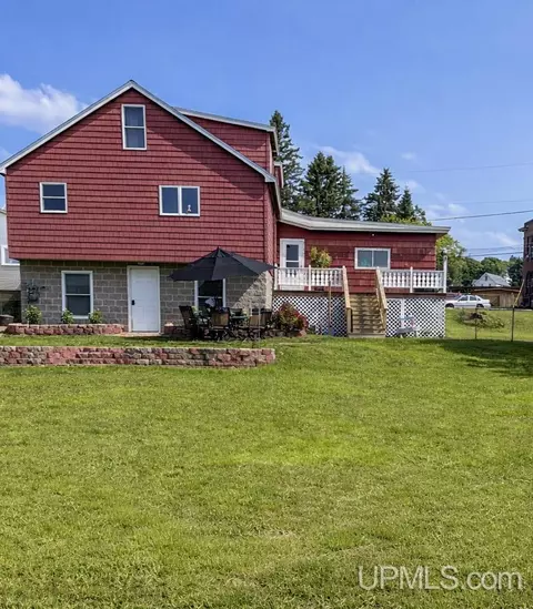 1014 Minnesota, Hancock, MI 49930