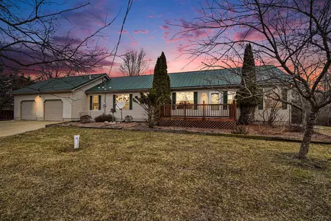 25 E Highwood, Beaverton, MI 48612