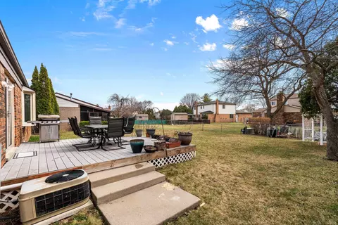 Exterior - 18250 Millstone, Macomb, MI 48044 photo 9 of 9