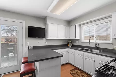 Kitchen - 18250 Millstone, Macomb, MI 48044 photo 1 of 3