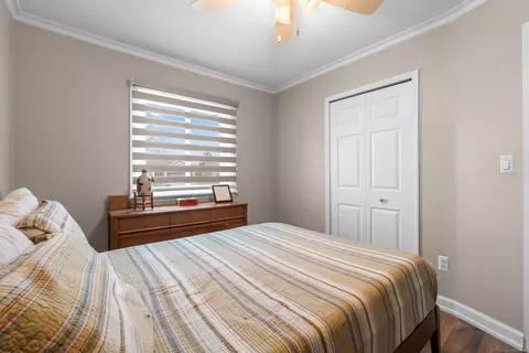Bedroom - 18250 Millstone, Macomb, MI 48044 photo 4 of 5